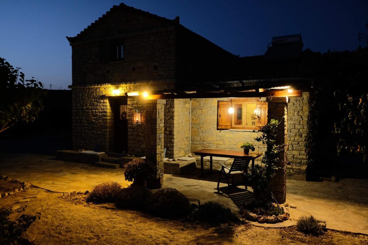 Oceanis Cottage House Ormos Koumeikon エクステリア 写真